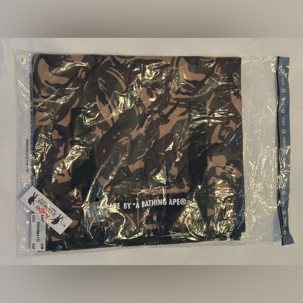 NEW Aape By *A Bathing Ape Picnic Mat - Picture 7 of 8